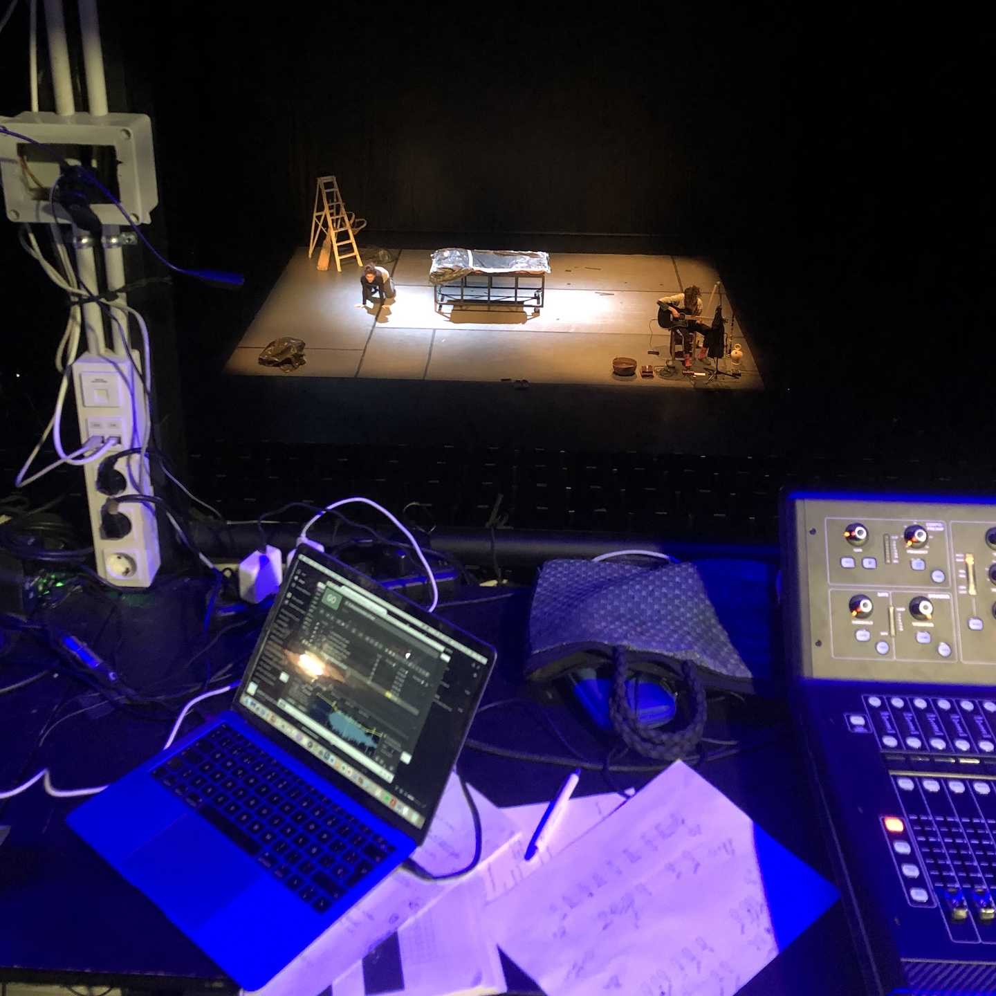 Cos(i)ficades - Las chicas del barro